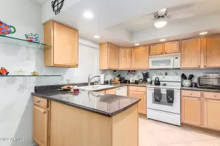 Photo #5: 6452278 Listing 