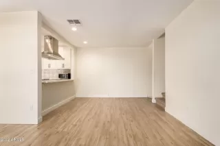 Photo #3: 6452649 Listing 