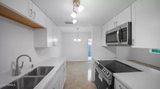 Photo #4: 6452722 Listing