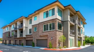 Photo #2: 6452732 Listing 