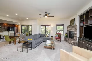 Photo #4: 6452785 Listing