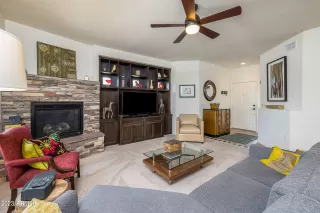 Photo #5: 6452785 Listing