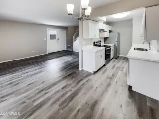 Photo #5: 6452885 Listing 