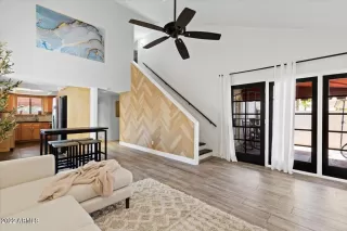 Photo #1: 6452918 Listing