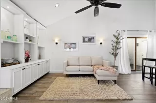 Photo #2: 6452918 Listing