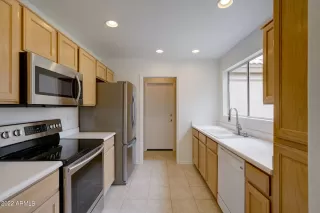 Photo #3: 6452968 Listing