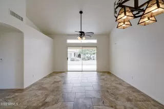 Photo #4: 6452968 Listing