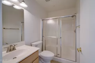 Photo #5: 6452968 Listing