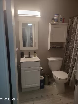 Photo #5: 6452969 Listing