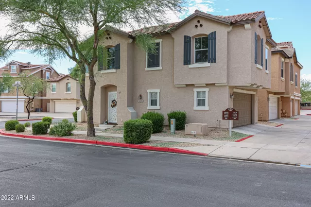 MLS: 6453324 Condo For Sale