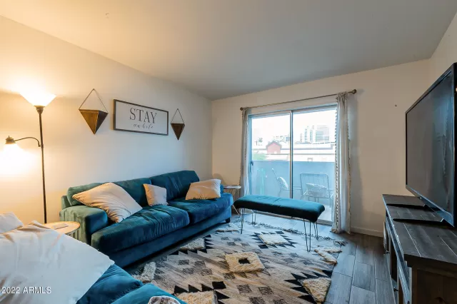 MLS: 6453528 Condo For Sale