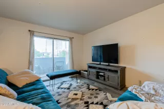 Photo #6: 6453528 Listing 