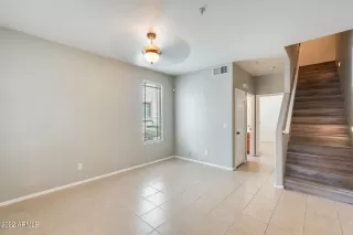 Photo #5: 6453541 Listing