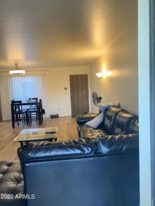 Photo #3: 6453681 Listing