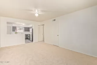 Photo #6: 6453726 Listing