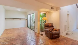 Photo #6: 6453789 Listing