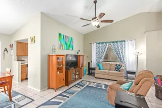 Photo #5: 6453811 Listing