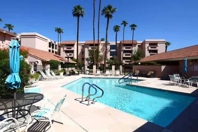 MLS: 6453869 Condo For Sale