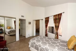 Photo #6: 6453869 Listing