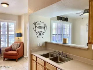 Photo #5: 6454297 Listing