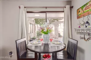 Photo #6: 6454379 Listing