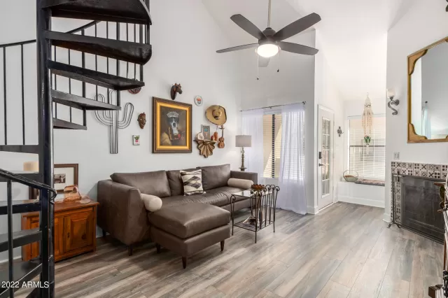 MLS: 6454526 Condo For Sale