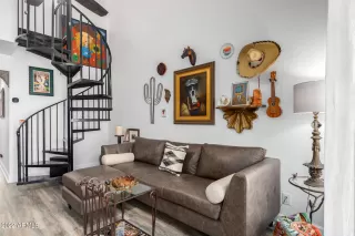 Photo #1: 6454526 Listing