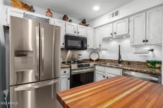 Photo #3: 6454526 Listing