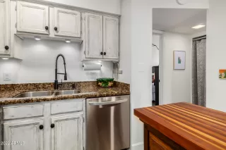 Photo #6: 6454526 Listing