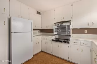 Photo #6: 6454599 Listing