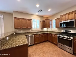 Photo #4: 6454710 Listing