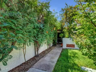 Photo #4: 6454924 Listing