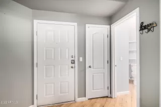 Photo #3: 6454981 Listing