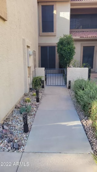 Photo #3: 6455252 Listing 