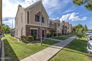 Photo #5: 6455278 Listing