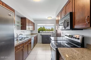 Photo #6: 6455365 Listing