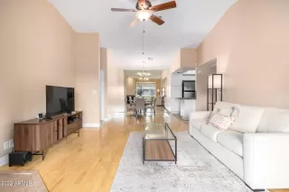 Photo #5: 6455645 Listing