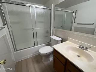 Photo #6: 6455681 Listing 