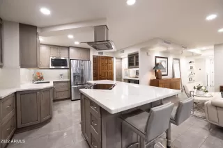 Photo #2: 6455709 Listing 