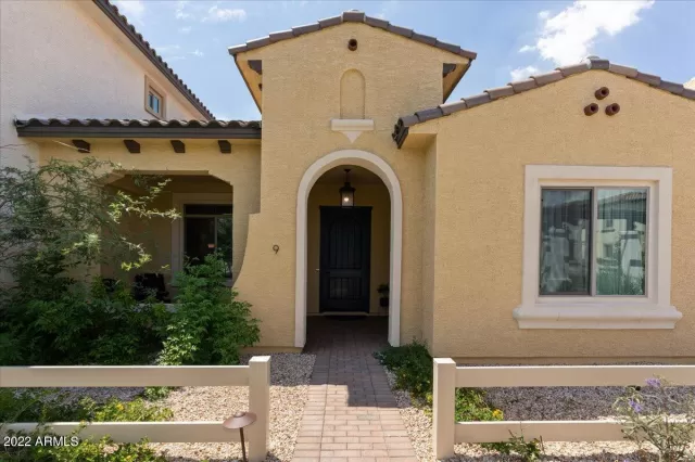 MLS: 6455951 Condo For Sale