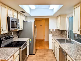 Photo #1: 6455958 Listing 