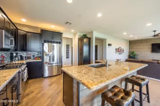 Photo #3: 6456067 Listing 