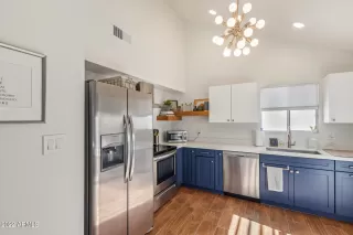 Photo #3: 6456183 Listing