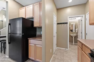 Photo #5: 6456327 Listing