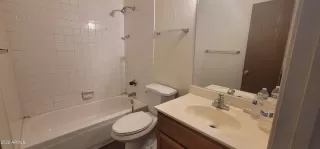 Photo #5: 6456342 Listing