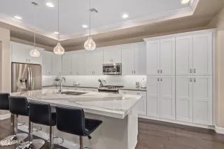 Photo #5: 6456349 Listing 