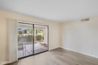 Photo #2: 6456709 Listing 