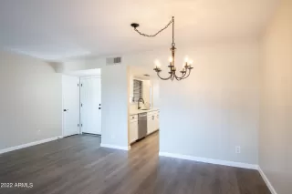 Photo #3: 6456709 Listing 