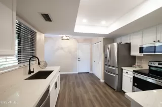 Photo #4: 6456709 Listing 