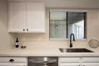 Photo #6: 6456709 Listing 